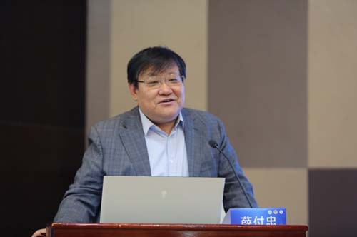 薛付忠教授作题为