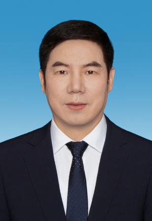 张　峰