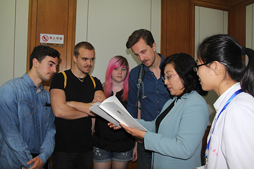 照片2.jpg 照片2.jpg