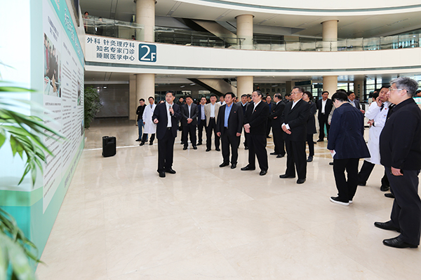 1A0B5856-.jpg 1A0B5856-.jpg