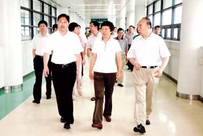 (修改定稿)省立医院画册内文预览0907_210x285预览(4)-21.jpg (修改定稿)省立医院画册内文预览0907_210x285预览(4)-21.jpg