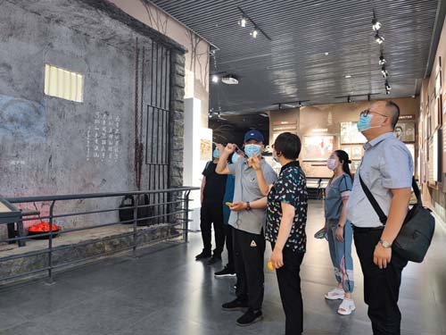 e0cd71c6ee05fee736dc13c03c88a43.jpg e0cd71c6ee05fee736dc13c03c88a43.jpg