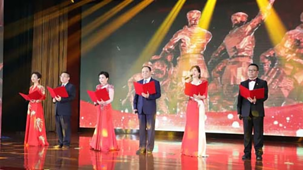 图片 17.jpg 图片 17.jpg