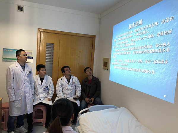 赵新锋.jpg 赵新锋.jpg