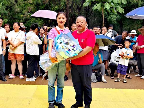 图片4.jpg 图片4.jpg