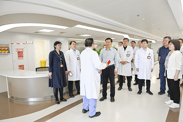 校（院）党委副书记、医院党委…