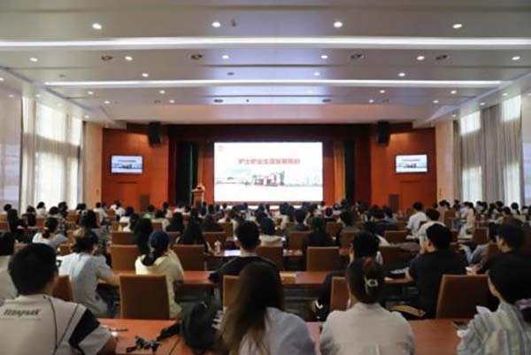 山东第一医科大学附属省立医院2025年新入职护士培训顺利举行