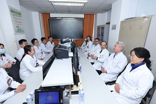 山东第一医科大学附属省立医院肿瘤研究治疗中心新病区及综合治疗门诊同步启用