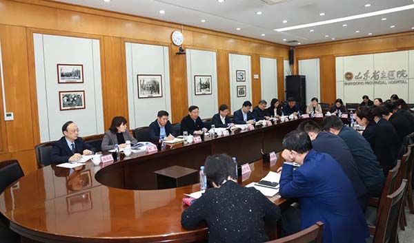 2025年度医院基层党组织书记抓基层党建工作述职评议会议召开