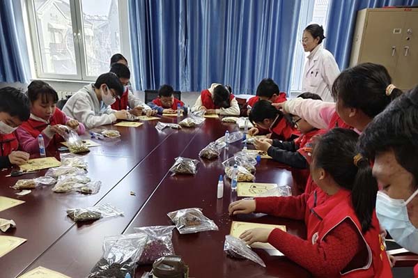 山东第一医科大学附属省立医院举办儿童青少年“中医+沙盘冬令营”活动 山东第一医科大学附属省立医院举办儿童青少年“中医+沙盘冬令营”活动