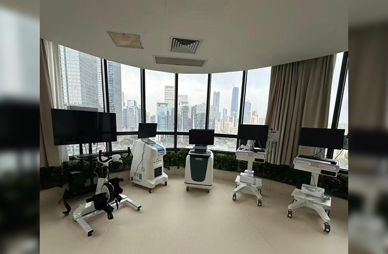 从“抬不起腿”到“稳稳迈步”——山东第一医科大学附属省立医院脑机接口技术助力患者重获行走希望