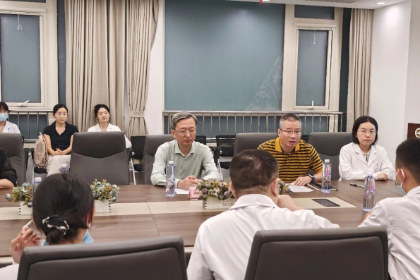 党委委员、省立临床学院副院长朱强带队开展临床教学工作调研 党委委员、省立临床学院副院长朱强带队开展临床教学工作调研