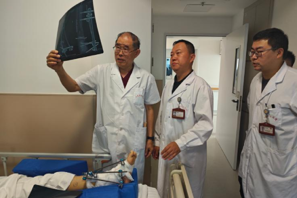 假期守护不停歇 山东第一医科大学附属省立医院创伤中心筑牢创伤救治生命防线 假期守护不停歇 山东第一医科大学附属省立医院创伤中心筑牢创伤救治生命防线